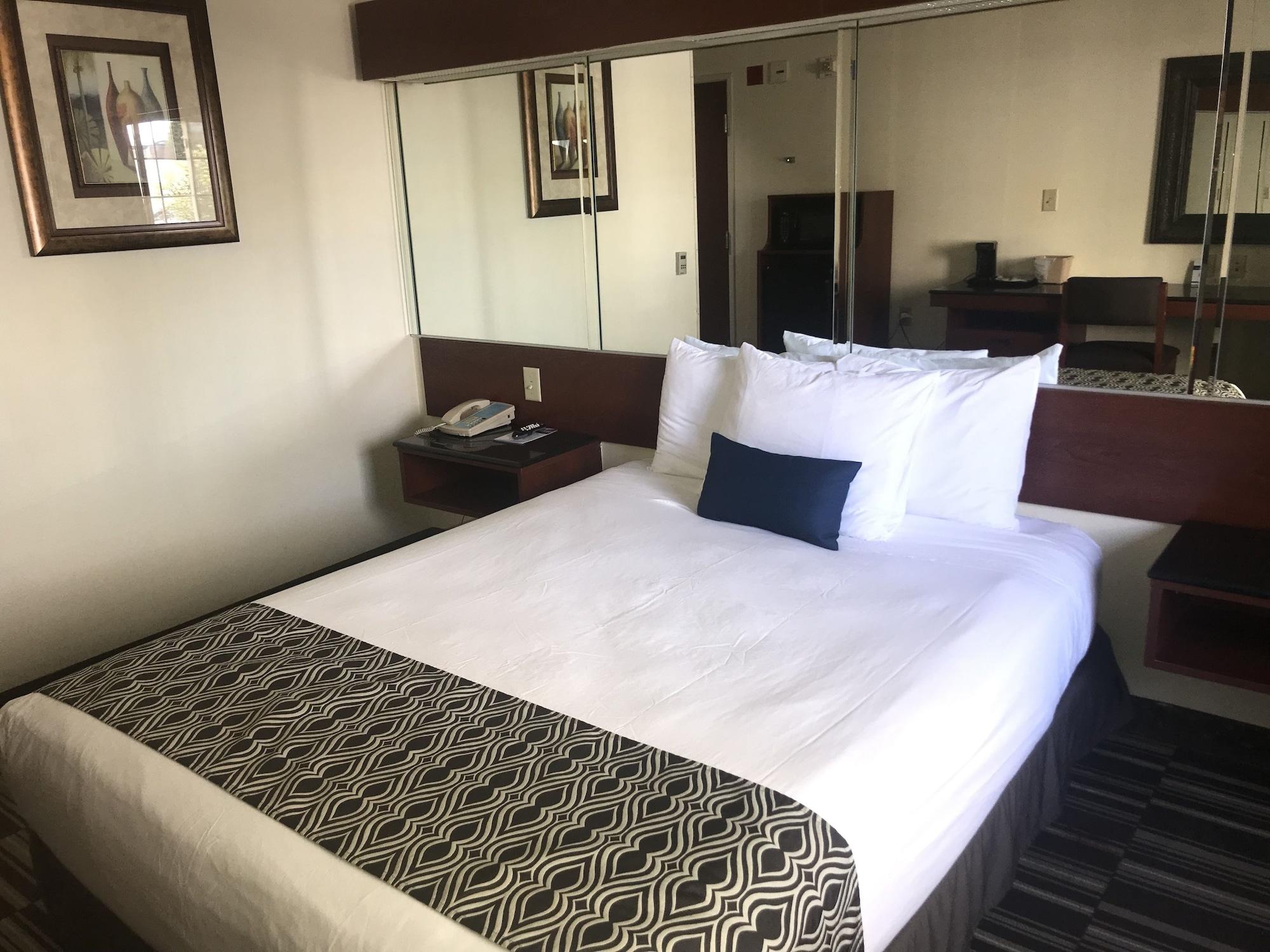 Microtel Inn & Suites By Wyndham Indianapolis Airport Luaran gambar