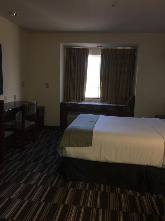 Microtel Inn & Suites By Wyndham Indianapolis Airport Luaran gambar