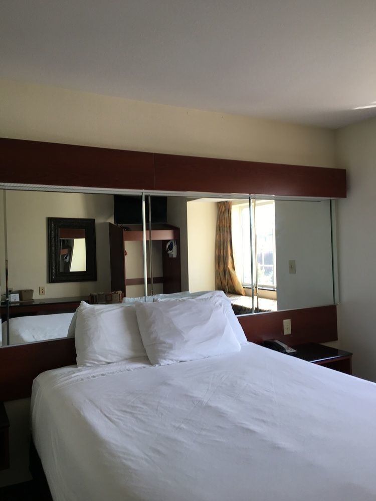 Microtel Inn & Suites By Wyndham Indianapolis Airport Luaran gambar